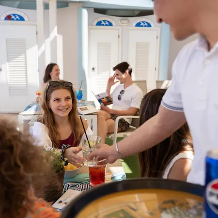 מלון Milano Simple בלריה-איגאה מרינה