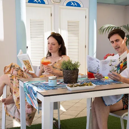 מלון Milano Simple בלריה-איגאה מרינה