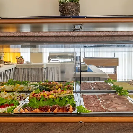 מלון Milano Simple בלריה-איגאה מרינה