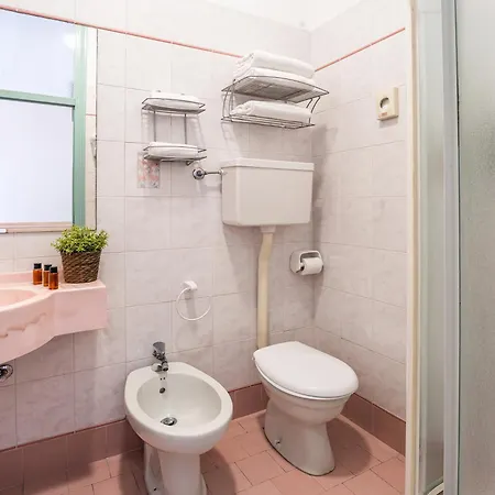 Milano Simple 3* בלריה-איגאה מרינה