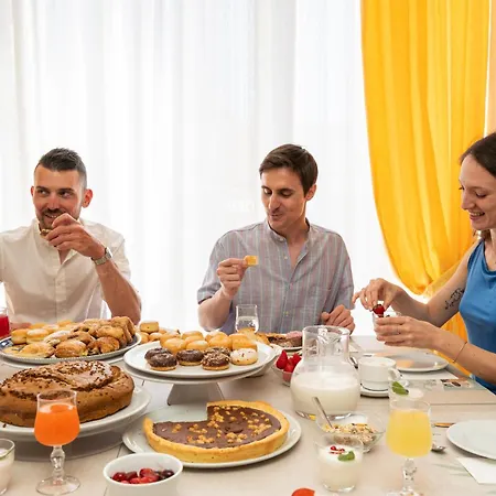 Milano Simple فندق